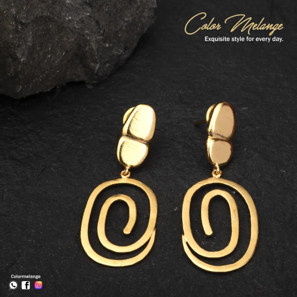 Gold earring